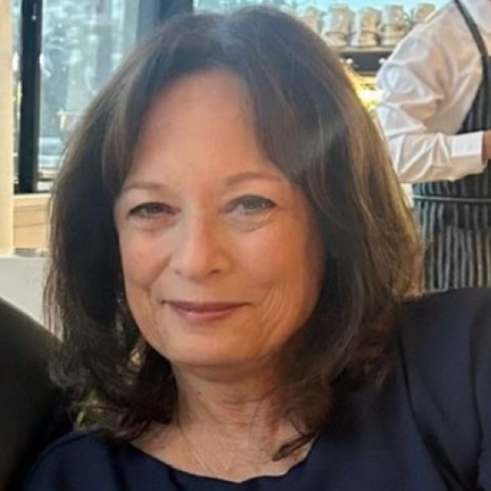 Meet your Posher, Loretta